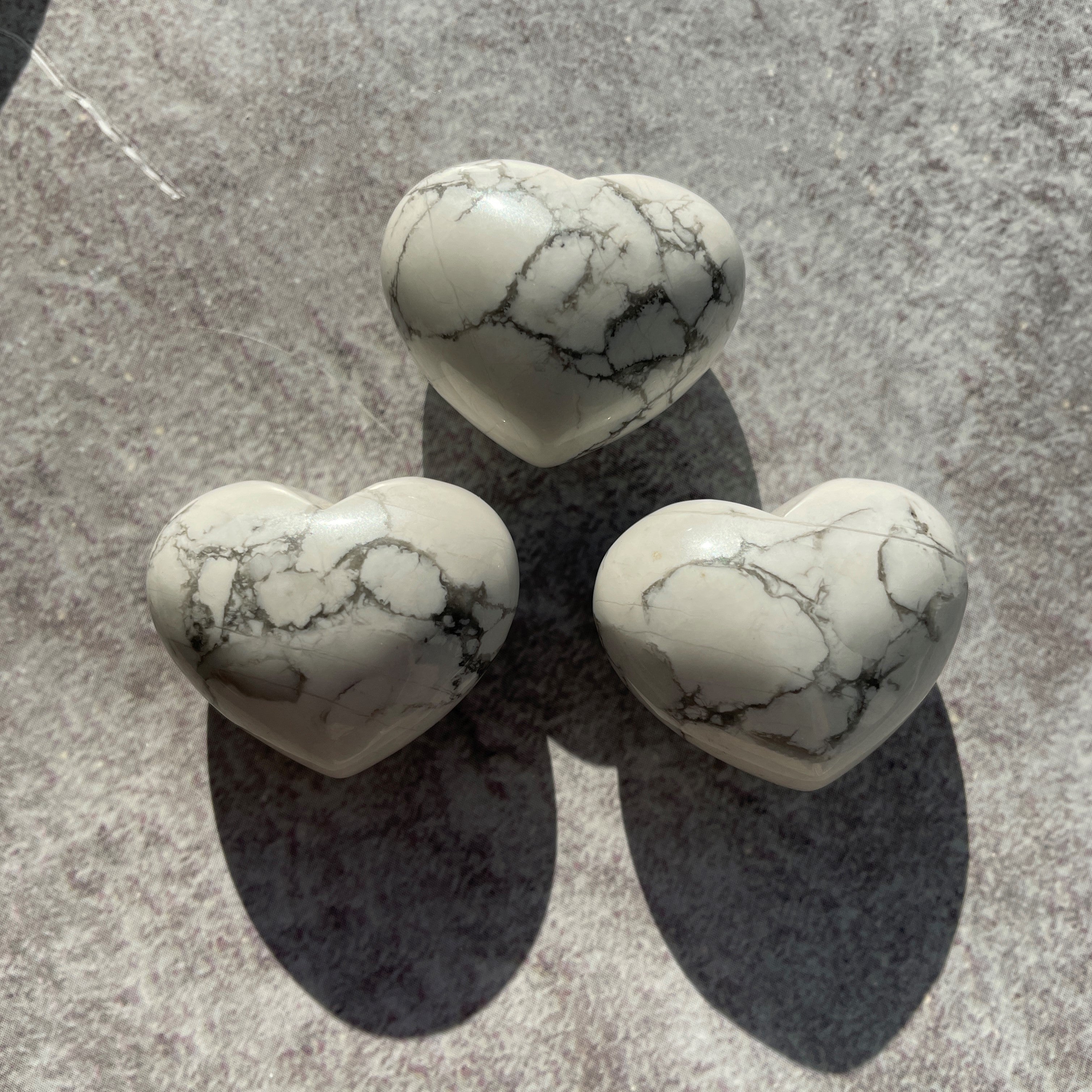 White Howlite Heart 3cm White Howlite Heart 3cm